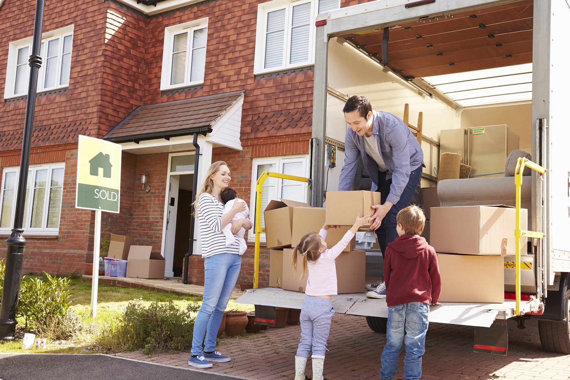 6 Things To Remember Before Moving Out of Your Home